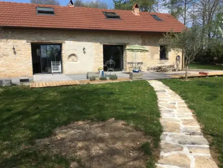 Gîte 6 pers. à Vanne : maison avec jardin clos et vélos : photo 15