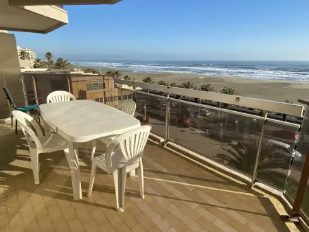 Appartement 2 pièces terrasse 15m² vue mer à Canet-Plage : photo 1