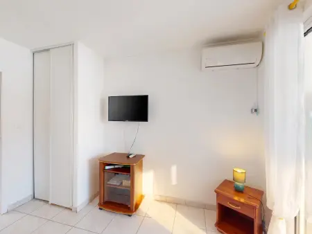 Studio avec balcon privé et entrée indépendante aux Trois-Îlets : photo 9