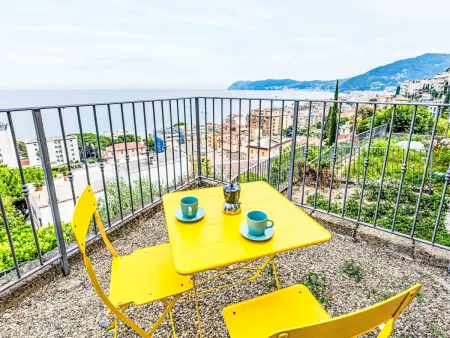 Location appartement à Alassio, House Broom