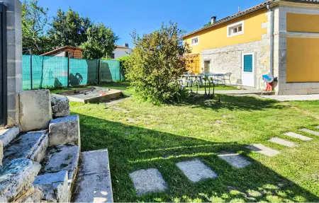 Location maison à Saint Simon de Bordes, Charmante maison avec piscine
