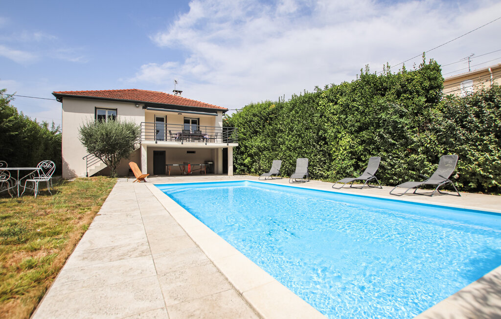 With house, Maison 6 personnes à Montélimar - Photo 7