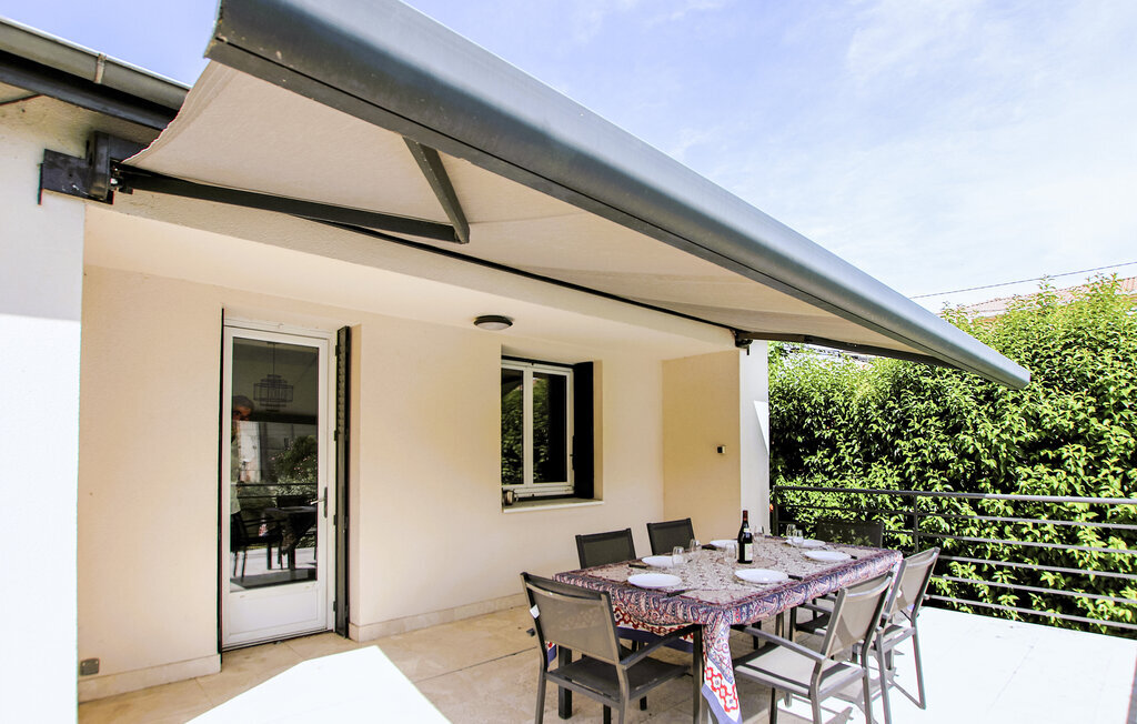 With house, Maison 6 personnes à Montélimar - Photo 8
