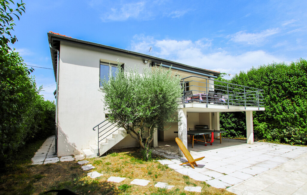 With house, Maison 6 personnes à Montélimar - Photo 11