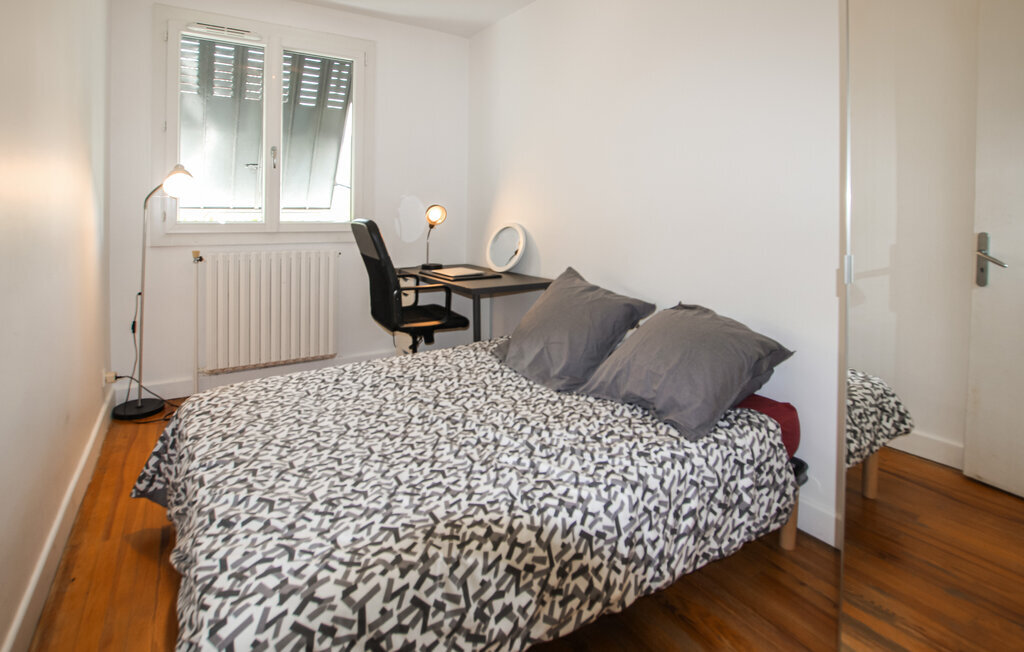 With house, Maison 6 personnes à Montélimar - Photo 15