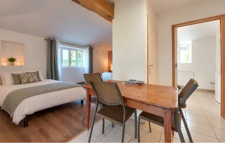 Maison 4 pers. sur 3 hectares boisés à Saint-Maigrin : photo 4