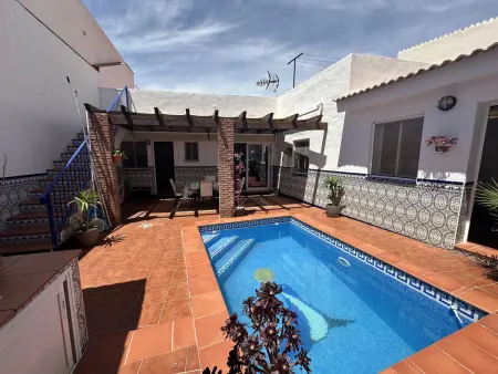 Maison vue mer avec piscine privée à Maro : photo 8