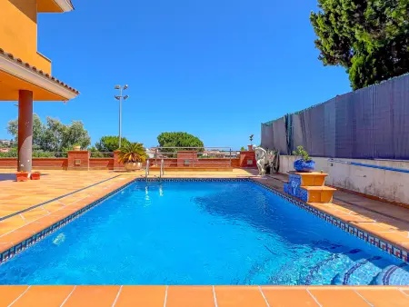 Maison avec piscine privée - 10 pers., Villa 13 personnes à Santa Susanna - Photo 1