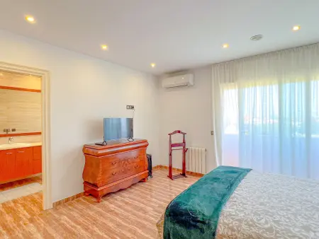 Maison avec piscine privée - 10 pers., Villa 13 personnes à Santa Susanna - Photo 35