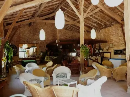 Villa 2 chambres avec jacuzzi à Gavaudun : photo 16