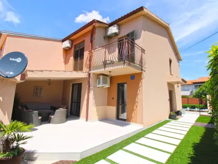 Maison House 843 avec terrasse privée à Fažana : photo 9