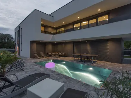 Maison 120 m² avec terrasse et parking à Pula : photo 9