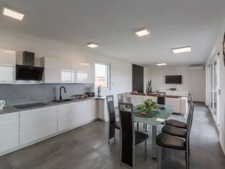 Maison 120 m² avec terrasse et parking à Pula : photo 23