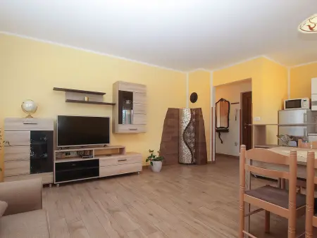 Maison 6 personnes à Pula, 2 km de la mer : photo 14
