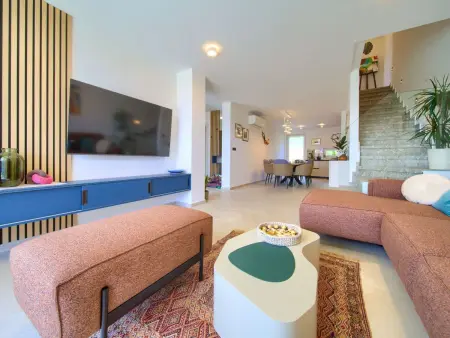 Art Villa Sansa, maison de luxe avec piscine chauffée à Krk : photo 13