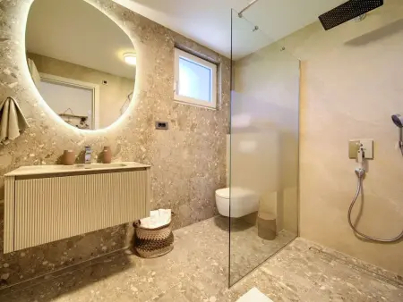 Art Villa Sansa, maison de luxe avec piscine chauffée à Krk : photo 23
