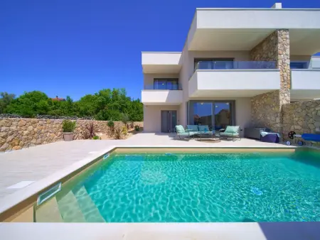 Art Villa Sansa, maison de luxe avec piscine chauffée à Krk : photo 32