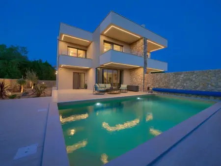 Art Villa Sansa, maison de luxe avec piscine chauffée à Krk : photo 36