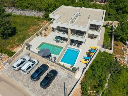 Art Villa Sansa, maison de luxe avec piscine chauffée à Krk : photo 47