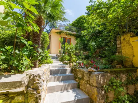 Maison Haus Ivy à Crikvenica, à 100 m de la plage : photo 1