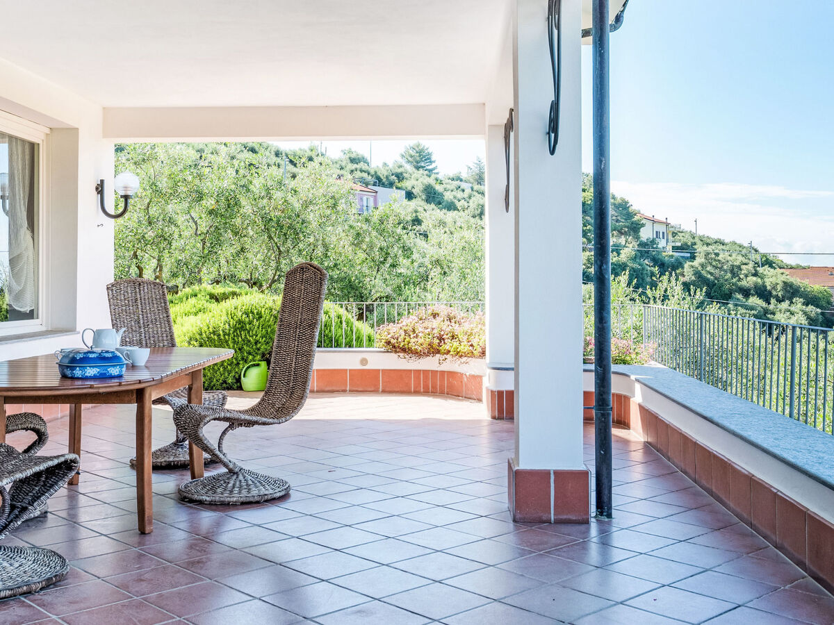 Villa Soleggiata 7 chambres avec piscine à Diano Castello - Photo 20