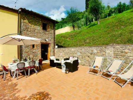 Alla Piazzetta - Appartement Raffaello, piscine privée : photo 10