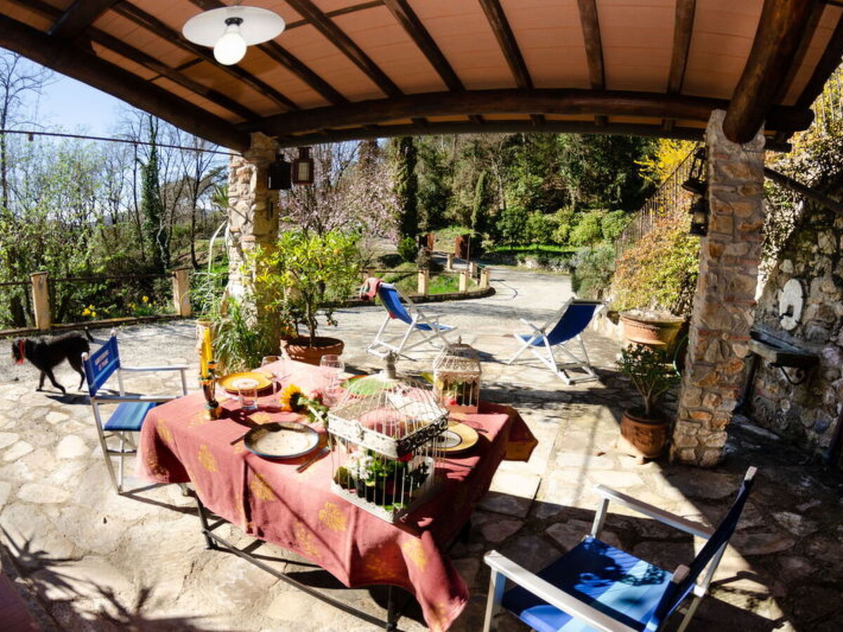 Le Piane : maison en pierre avec piscine près de Lucca - Photo 3