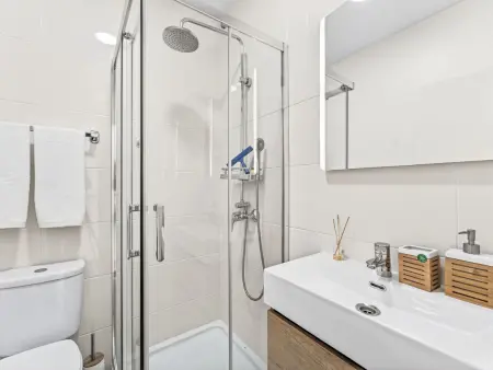 Studio 46 m² vue mer et montagnes à Funchal : photo 15