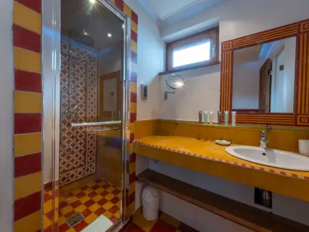 Grand appartement skis aux pieds à Courchevel : photo 7