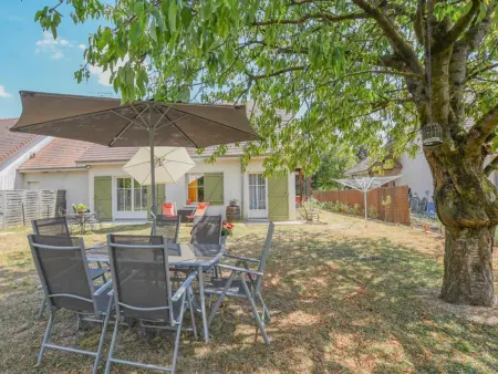 Gîte 6 pers. à Salon : jardin aménagé et terrasse privative : photo 3