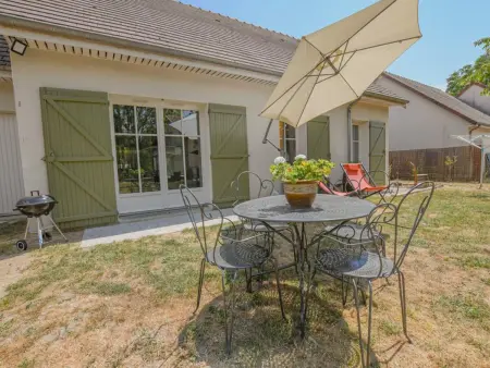 Gîte 6 pers. à Salon : jardin aménagé et terrasse privative : photo 5