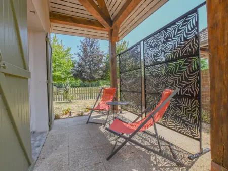 Gîte 6 pers. à Salon : jardin aménagé et terrasse privative : photo 19
