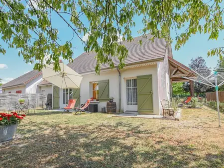 Gîte 6 pers. à Salon : jardin aménagé et terrasse privative : photo 24