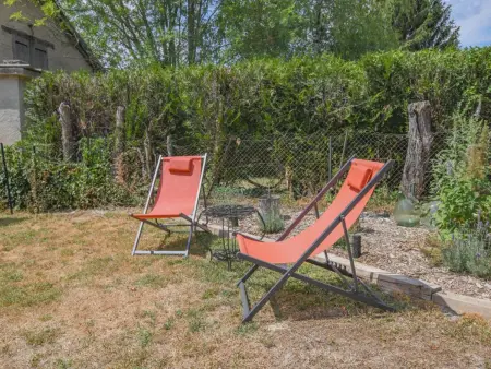 Gîte 6 pers. à Salon : jardin aménagé et terrasse privative : photo 25