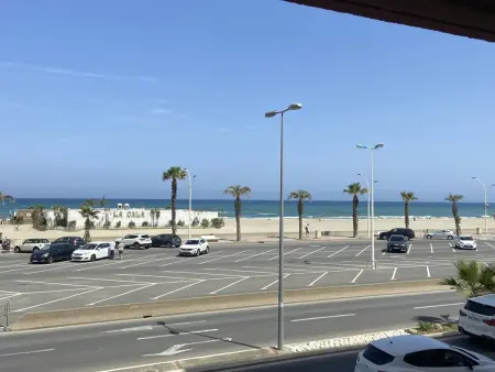 Deux-pièces face à la mer avec terrasse à Canet-Plage : photo 4