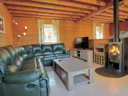Villa M, maison à ossature bois à Durbuy avec grand jardin clôturé : photo 5