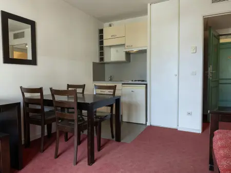 Virginia : Appartement 2 pièces avec balcon à Grasse : photo 8