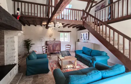Maison 6 chambres avec piscine privée à Manthelan : photo 4