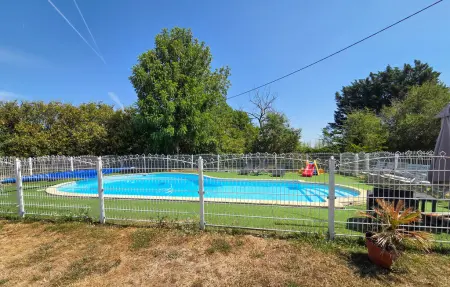 Maison 6 chambres avec piscine privée à Manthelan : photo 9