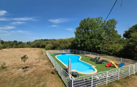 Maison 6 chambres avec piscine privée à Manthelan : photo 10
