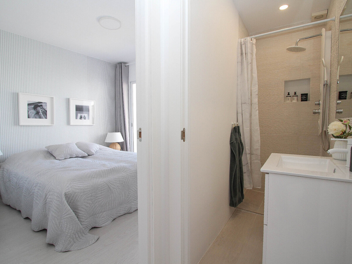 Maison moderne face à la plage à Mijas Costa - Photo 10