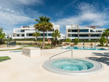Appartement 80 m² vue piscine à Estepona : photo 1