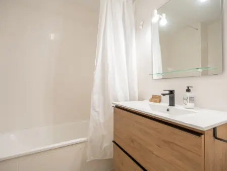 Appartement 102m² vue montagne, piscine & plage à 100m : photo 11