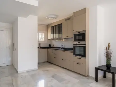 Appartement 3 ch. à 30 m de la plage, Mijas : photo 8