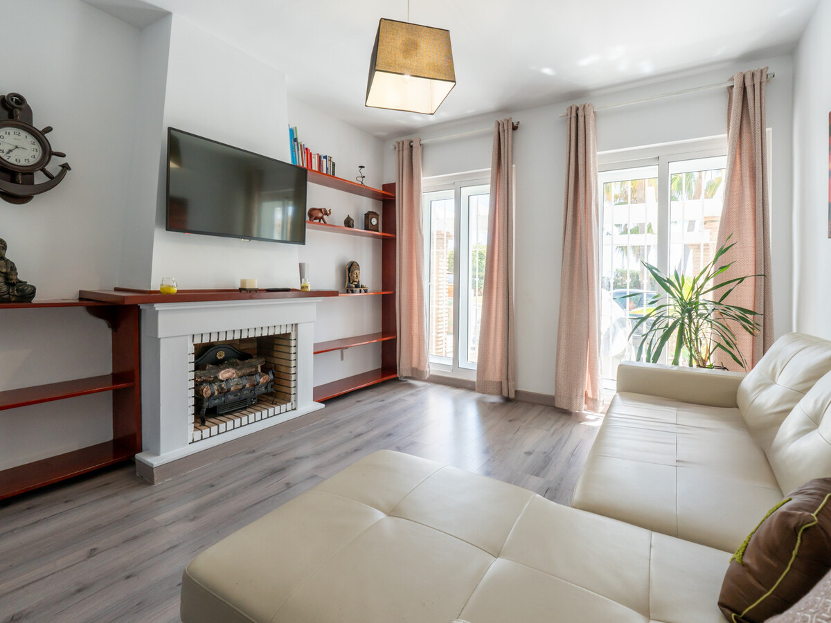 Maison mitoyenne 4 pers. avec vue mer, piscine et plage à 150m - Photo 3