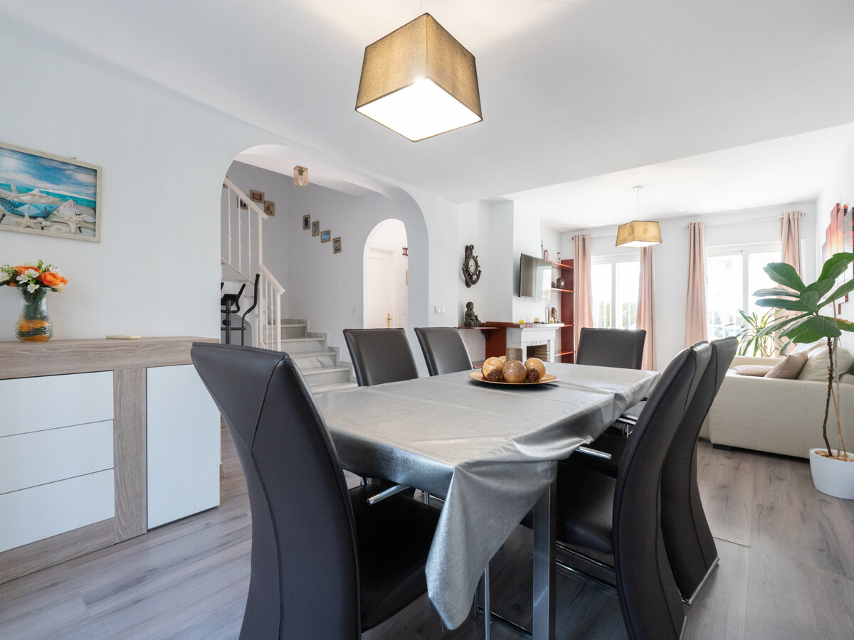 Maison mitoyenne 4 pers. avec vue mer, piscine et plage à 150m - Photo 4