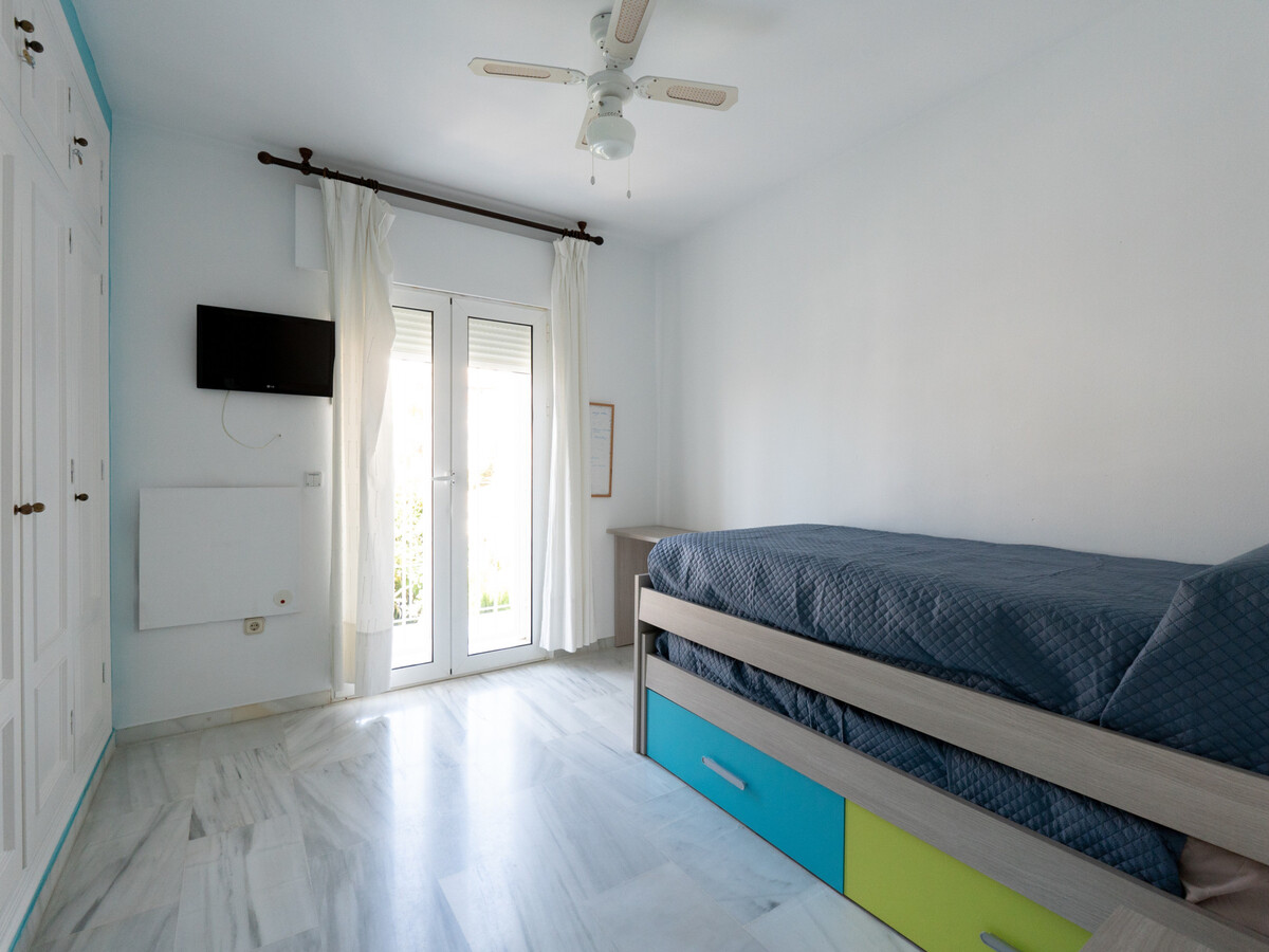 Maison mitoyenne 4 pers. avec vue mer, piscine et plage à 150m - Photo 15