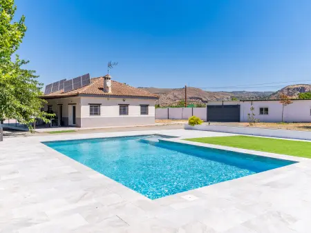 Maison rurale 8 pers., piscine privée et terrasse 60 m² : photo 2