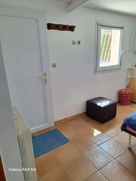 Studio 40 m² avec terrasse privée et parking à Breuillet : photo 14
