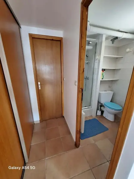 Studio 40 m² avec terrasse privée et parking à Breuillet : photo 20